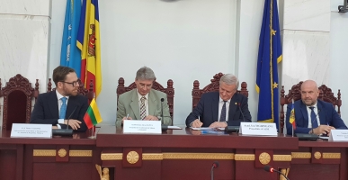 Bilateral Scientific Partnership Agreement Signed with the Academy of Sciences of Moldova