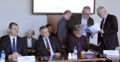 uzsklandai--851c10fff8f56c9688744d28ffff17e4.jpg